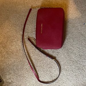 Michael Kors Large Jet Set East West Crossbody - Red